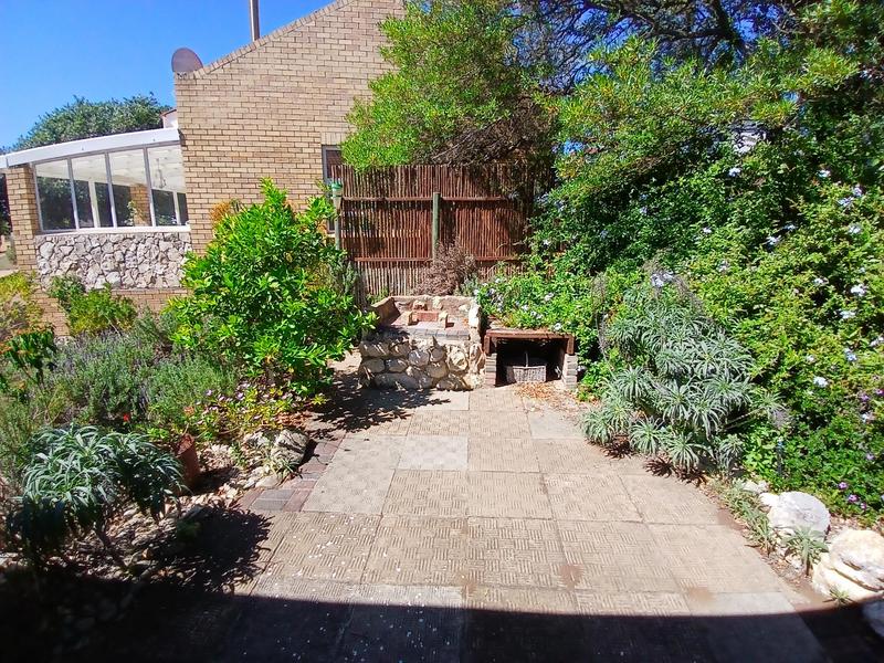 3 Bedroom Property for Sale in Stilbaai Wes Western Cape